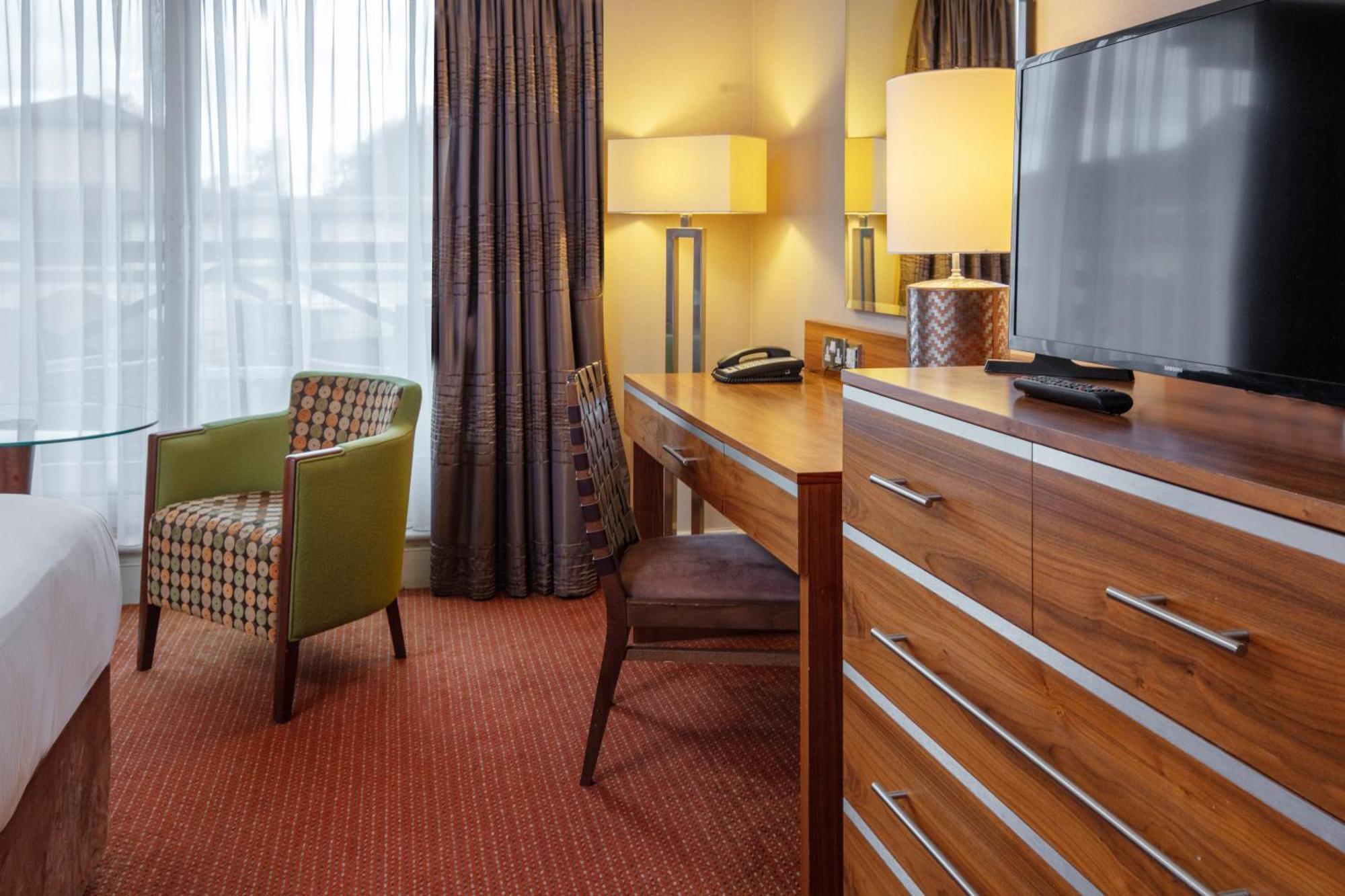 Hampshire Court Hotel & Spa Basingstoke Zimmer foto