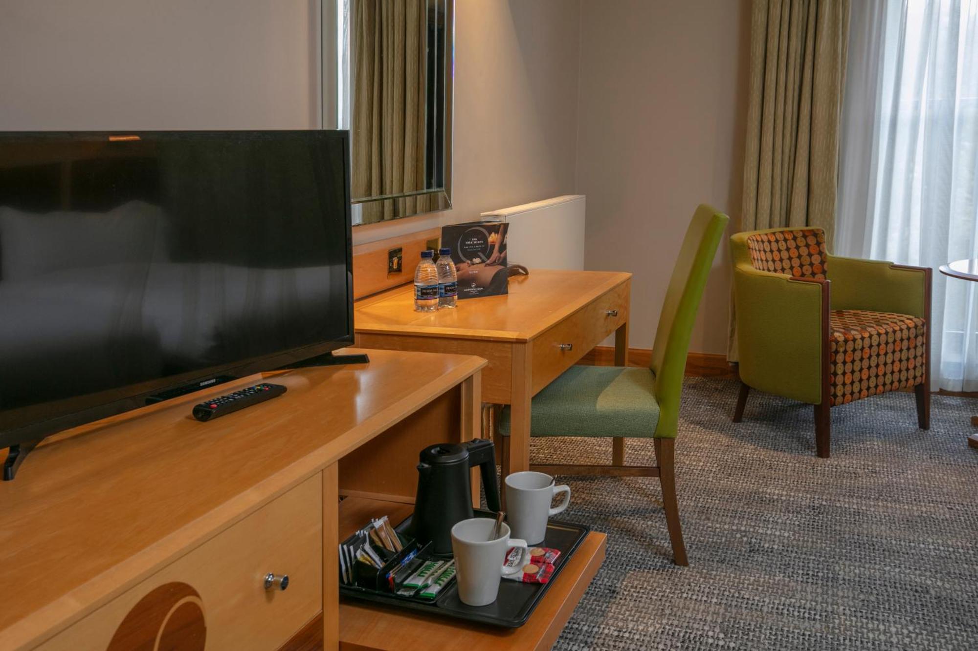 Hampshire Court Hotel & Spa Basingstoke Zimmer foto