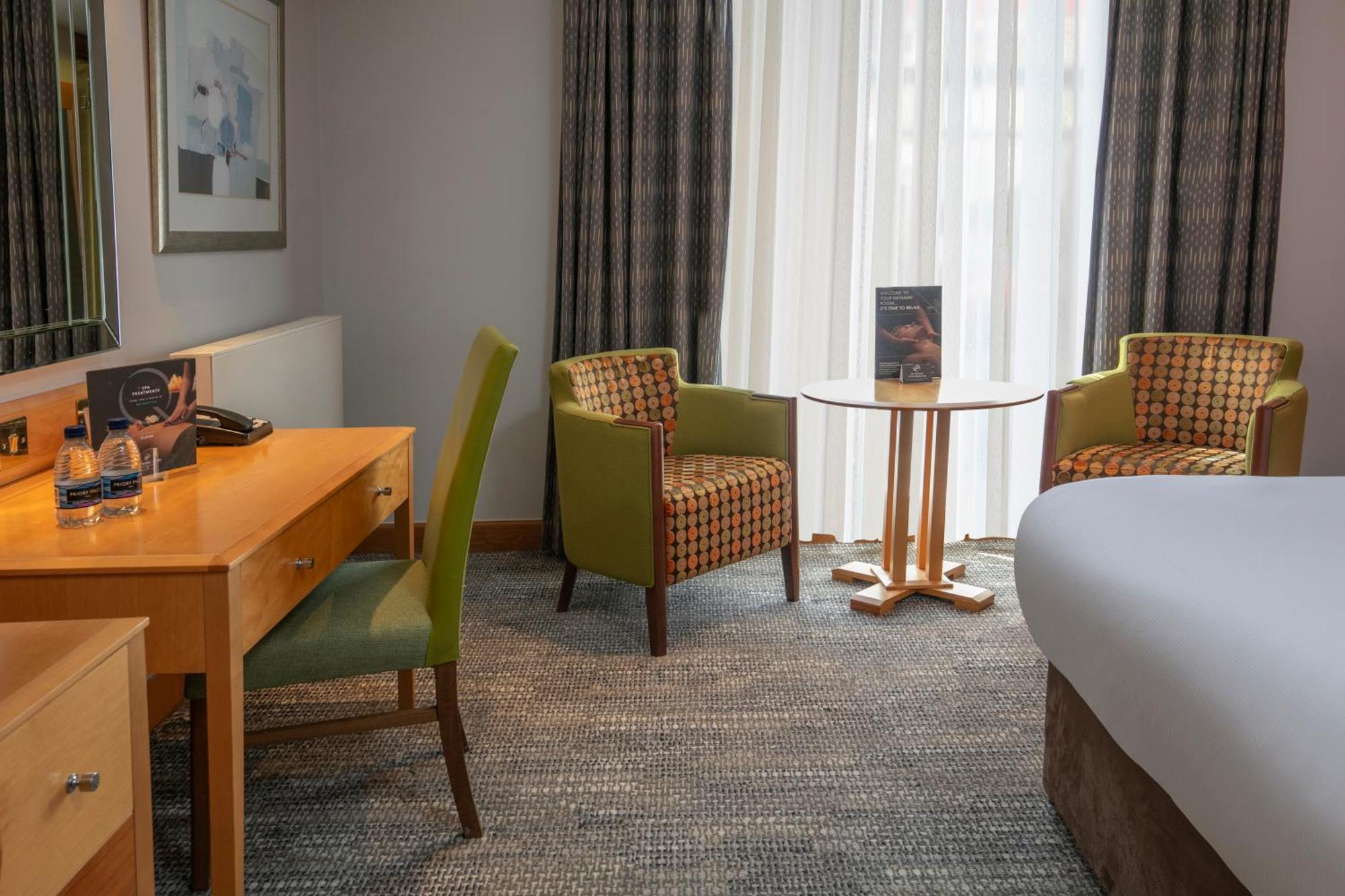 Hampshire Court Hotel & Spa Basingstoke Zimmer foto